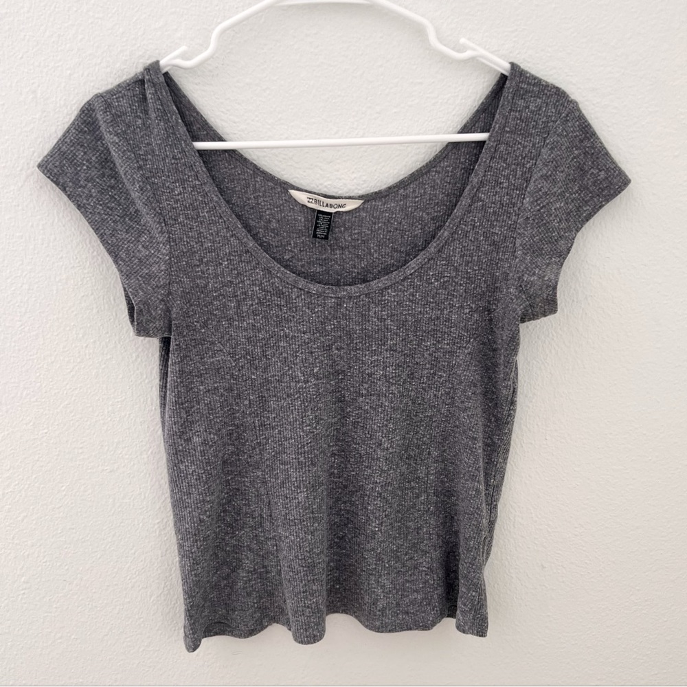 Billabong Lightweight Gray Short Sleeve | Medium